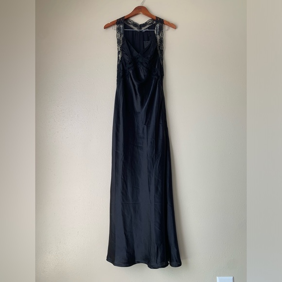 ❌SOLD❌Nasty Gal Black Satin Trim Lace Slip Dress Size Small - Picture 2 of 13